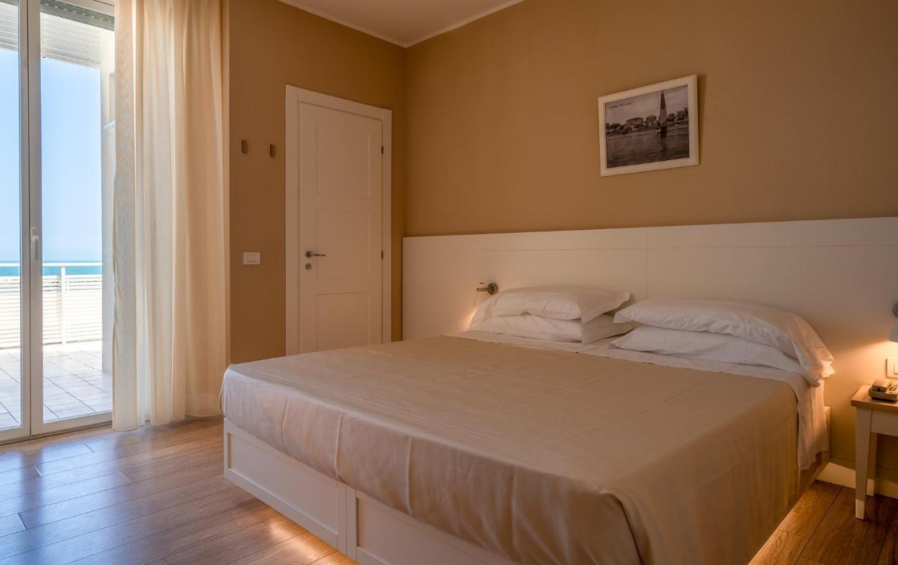 Hotel Bristol Cattolica Extérieur photo