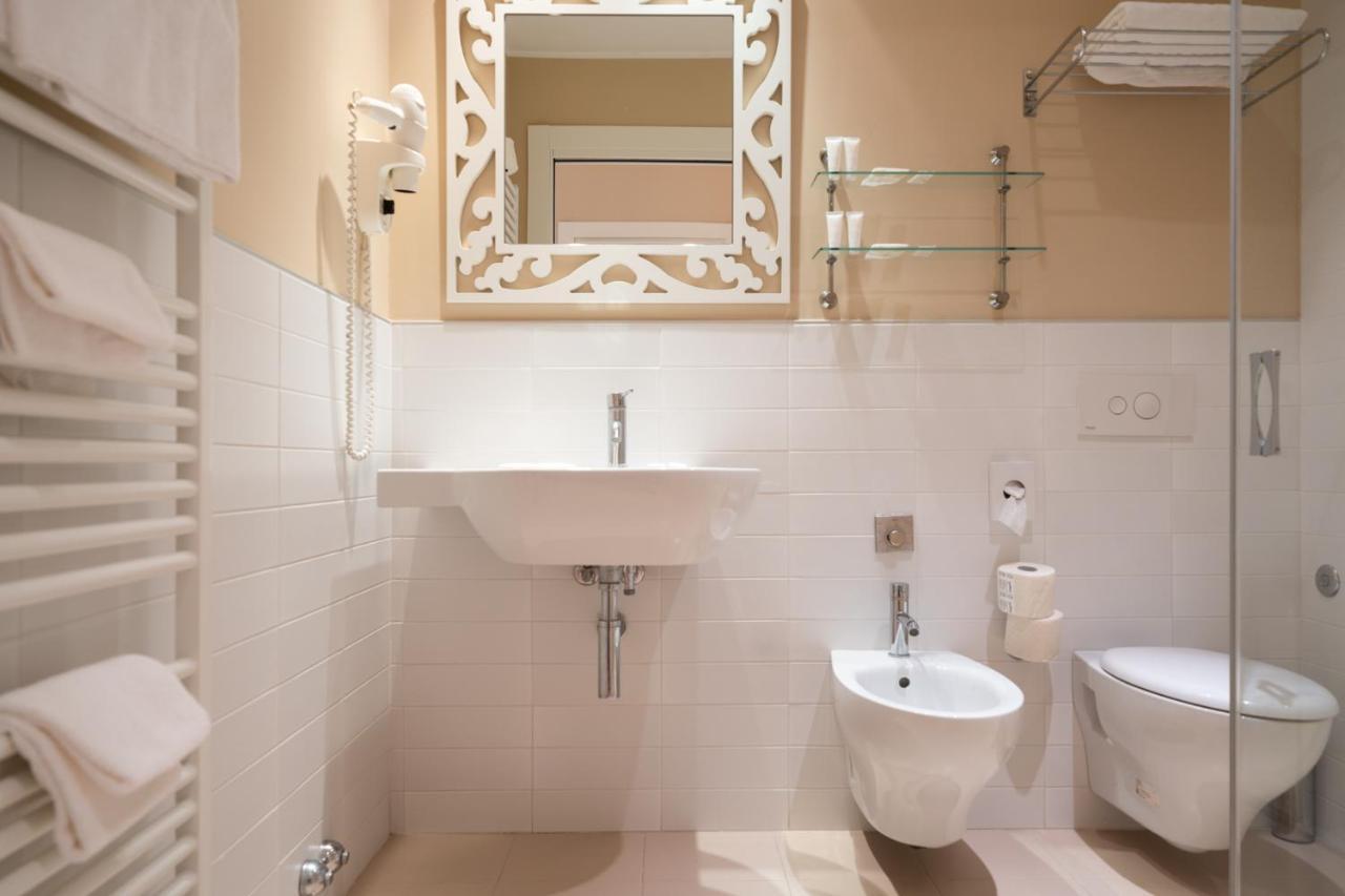 Hotel Bristol Cattolica Extérieur photo