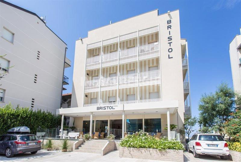 Hotel Bristol Cattolica Extérieur photo
