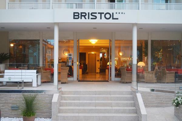 Hotel Bristol Cattolica Extérieur photo